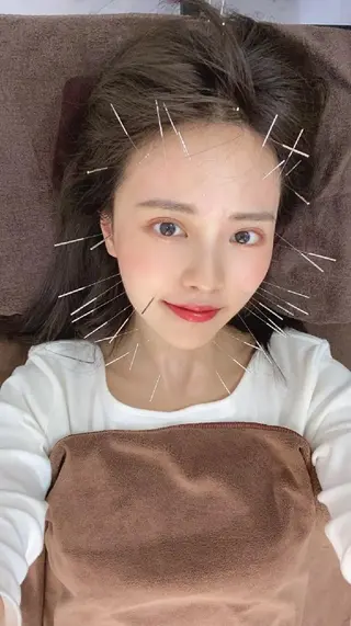 セミロング カラー パーマ メンズ ヘアアレンジ キッズ ネイル マツエク・マツパ 鍼灸サロンKEYAKI所属・美容鍼灸師 皆吉 秀樹のエステ・リラクイメージ