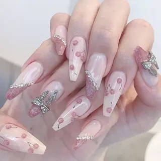 ネイル MIHANA SAKURAのネイルデザイン