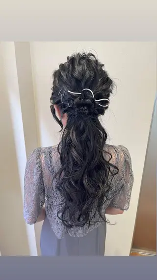 ロング ヘアアレンジ サソウ ユリエ🥥のヘアスタイル