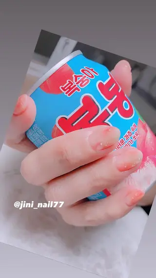 ネイル JINI NAIL所属・ジニ ネイルのネイルデザイン
