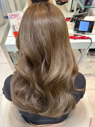 ロング カラー ‪❥ブリーチ💗 MIKUのヘアスタイル