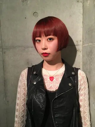 ショート カラー 桑原 菜摘のヘアスタイル