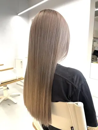 ロング カラー 艶髪/ハイトーン/ 透明感/maayaのヘアスタイル