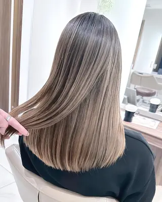 セミロング カラー 山崎俊輔/髪質改善 /バレイヤージュのヘアスタイル