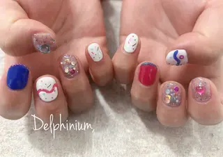 ネイル 岡本 友恵のネイルデザイン