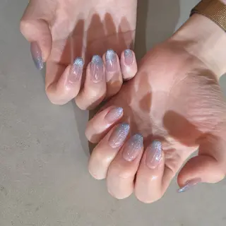 ネイル Rauna nailsalon のネイルデザイン