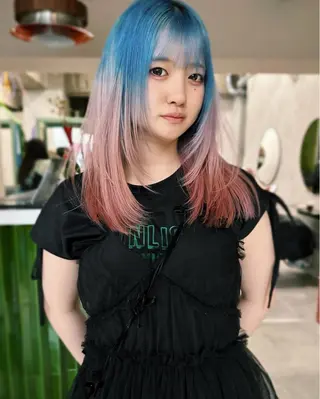 セミロング カラー ナチュラル・ハイトー ン🏆HINOKIのヘアスタイル