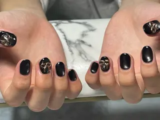 ネイル n.r.MONAMI ネイルサロンのネイルデザイン