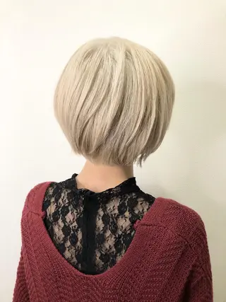 ショート カラー 服部 樹季のヘアスタイル