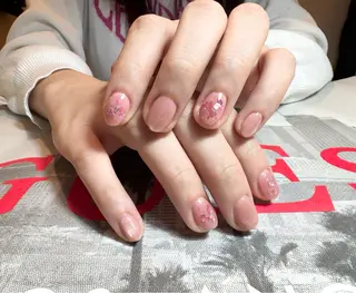 ネイル ハピネイル HAPI NAILS所属・カオティ チュンのネイルデザイン