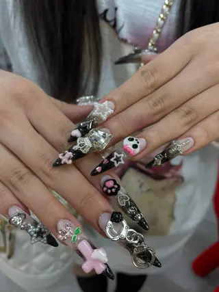 ネイル ひめか🫁 推し概念・個性派のネイルデザイン
