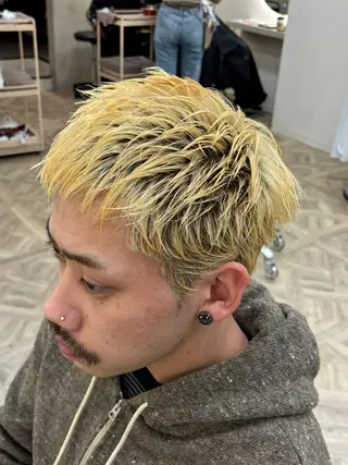 ショート メンズ パーマ職人DAIKI ツイスパ/波巻きのヘアスタイル