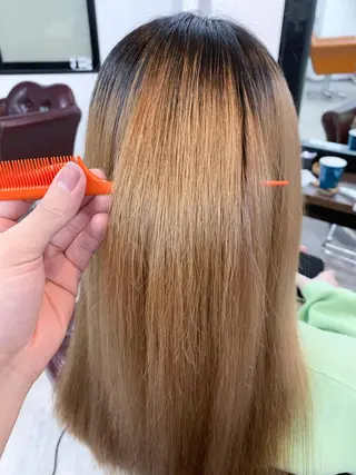 ロング 🥇近藤 恭輔🥇 Recharme新保のヘアスタイル