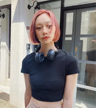 ショート 束所属・毛流れセンターパート Sakiのヘアスタイル