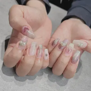 ネイル NEO Beauty Salon所属・𝐍𝐄𝐎 𝐉𝐔𝐑𝐈のネイルデザイン