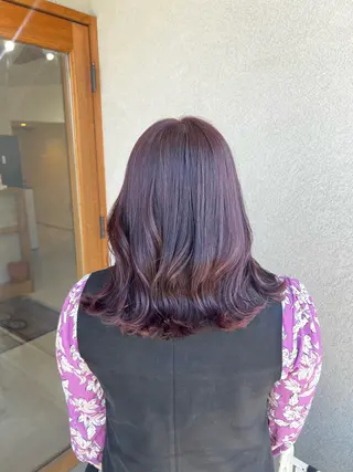 ミディアム カラー 浅岡 みちるのヘアスタイル