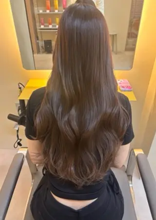 カラー 宮崎 由愛のヘアスタイル