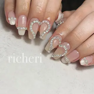 ミディアム ネイル richeri beautyのネイルデザイン