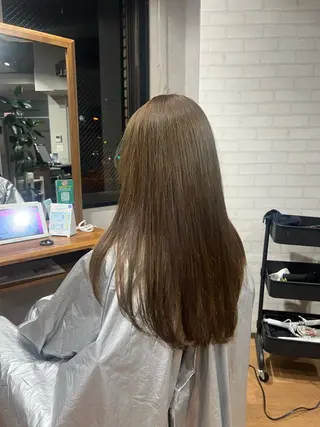 ロング カラー Vis ill所属・イリオモテ レナのヘアスタイル