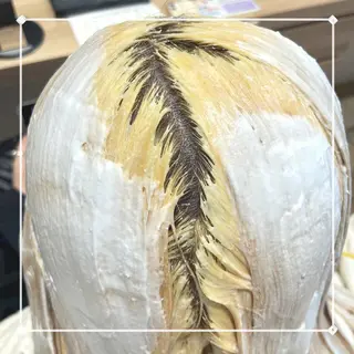 セミロング カラー GO TODAY シェアサロン 原宿Verno店所属・髪質改善/ブリーチ/ ボブ特化/よしきのヘアスタイル