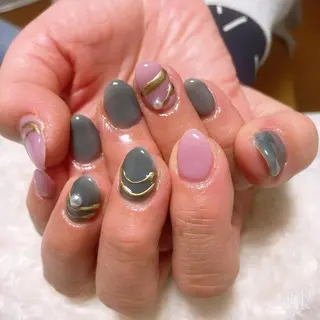 ネイル The Best Beauty受付担当のヘアスタイル