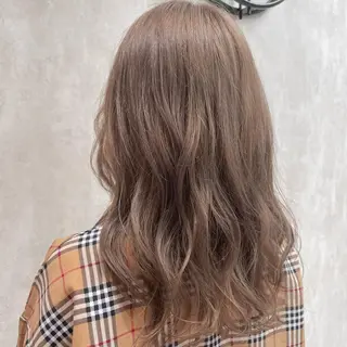 セミロング カラー ヘアアレンジ 仲間 菜々世のヘアスタイル