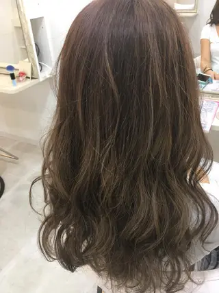 セミロング ロング カラー 髪質改善 中川　翔のヘアスタイル