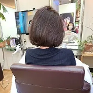 ミディアム シ マのヘアスタイル