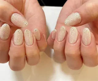 ミディアム ネイル Re:st〔リスト〕所属・ayane Re:st〔リスト〕のネイルデザイン