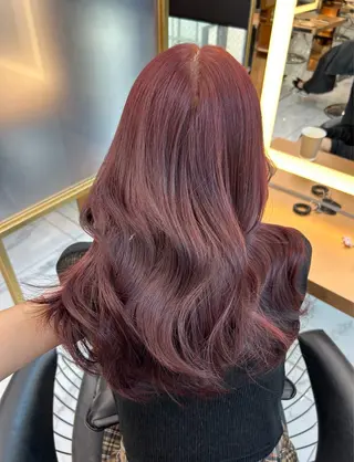 ロング カラー Miyu's所属・𝑨𝑲𝑶 🍒/ ピンクカラーのヘアスタイル