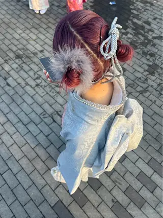 ヘアアレンジ レイヤー/ハイトーン ヒガシサヨのヘアスタイル