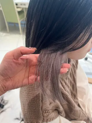 ミディアム 長井 麻帆のヘアスタイル