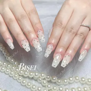 ネイル Queenie 🦋のネイルデザイン