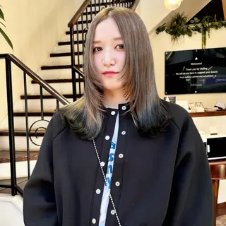 セミロング MIKA 柏のヘアスタイル