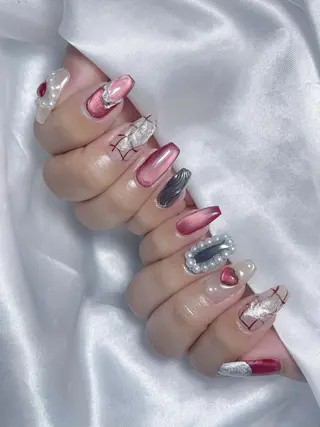 ネイル LEELA NAIL STUDIO所属・LEELA NAIL STUDIOのネイルデザイン