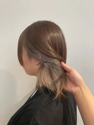 カラー MINDS LINO Reinaのヘアスタイル