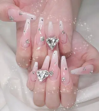 ネイル NIE MoMoのネイルデザイン