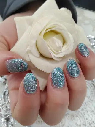 ネイル エステとネイル ローズコンフォートのネイルデザイン