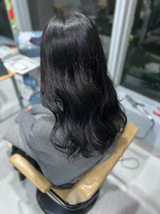 ロング シミズ リホのヘアスタイル