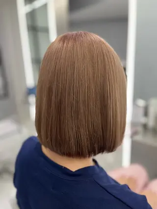 ショート カラー 透明感ミルクティー✨ 西澤 ジュンヤのヘアスタイル