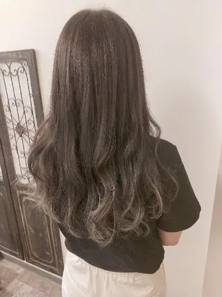 ロング カラー デザインカラー髪質 改善Lilithのその他イメージ