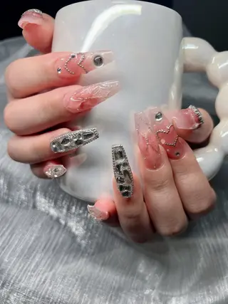 ネイル Lee Nailsのネイルデザイン