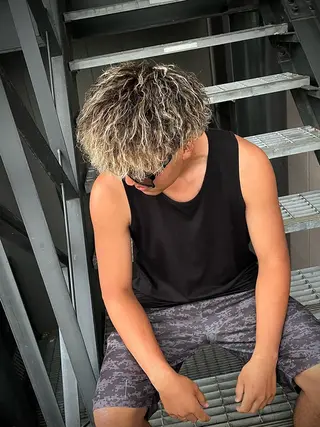 ショート カラー パーマ メンズ Utata  literie所属・嵯峨 大地／パーマ／ ハード系／特殊系のヘアスタイル