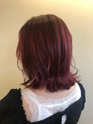 ミディアム カラー アベ ヒトミのヘアスタイル