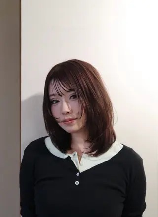 ミディアム Kanon 心斎橋美容室のヘアスタイル
