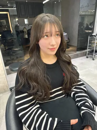 セミロング JUNYA 海外ガールヘアのヘアスタイル