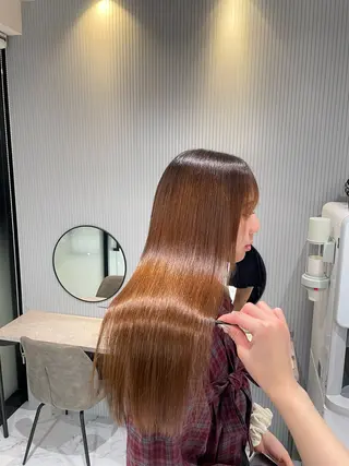 ロング RAF Sakuraのヘアスタイル