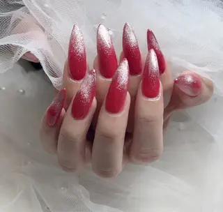 ネイル KARI ネイルサロンのネイルデザイン