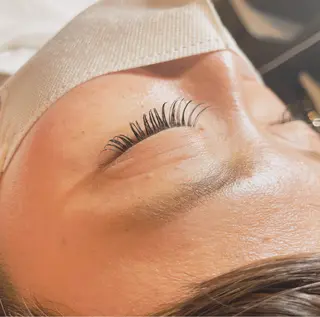 マツエク・マツパ クラージュ所属・COURAGE ゆうのマツエク・マツパデザイン