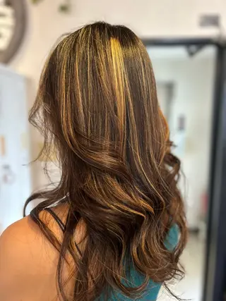 ロング カラー beat立川店所属・Julia🖤 🌬️🩵のヘアスタイル